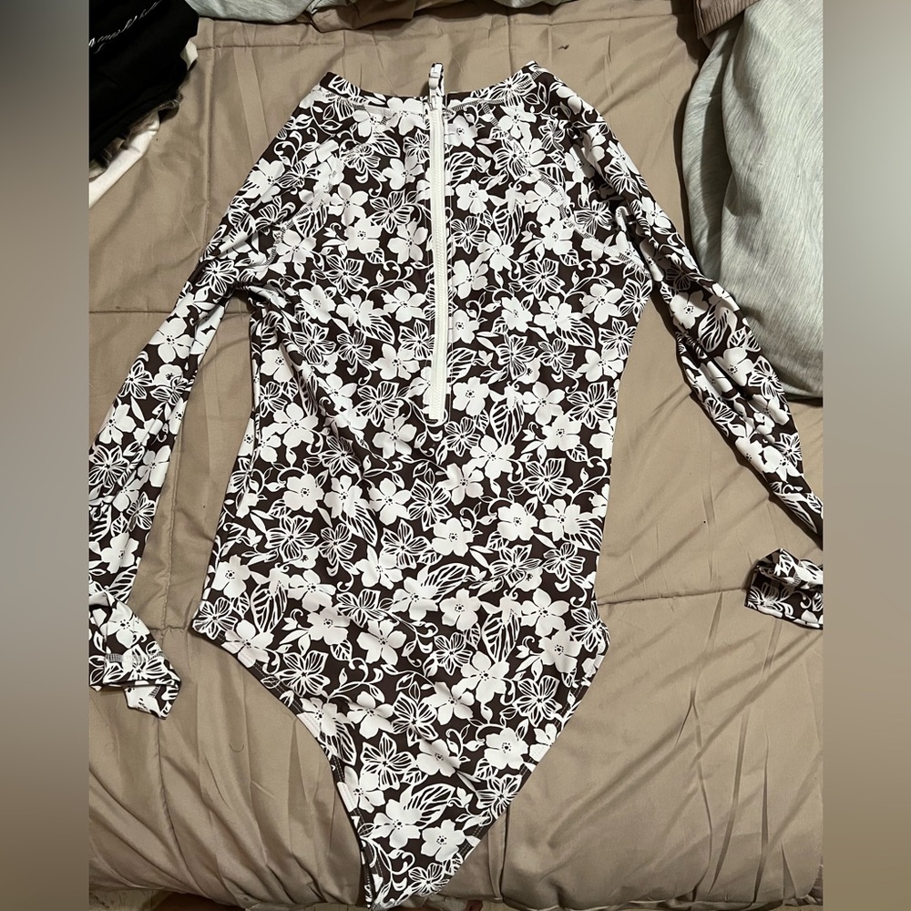 Hawai’i print long sleeve Bathing suit
